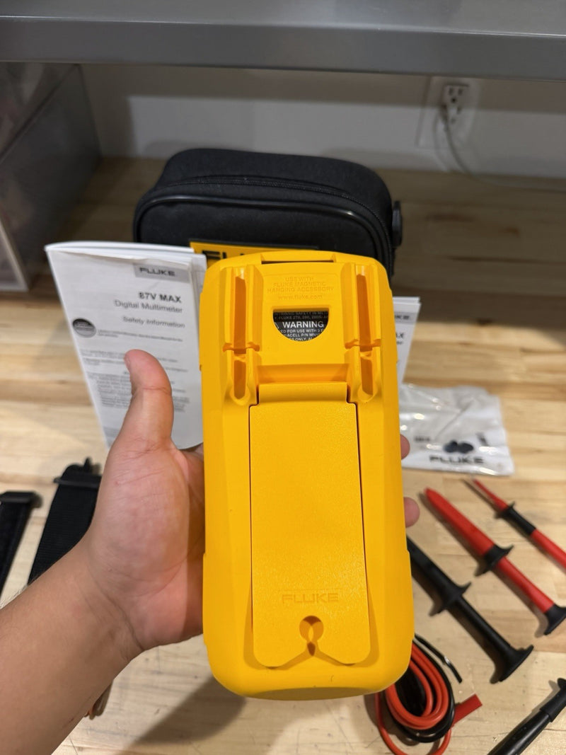 FLUKE 87V MAX TRUE RMS MULTIMETER KIT (FREE SHIPPING) NEW