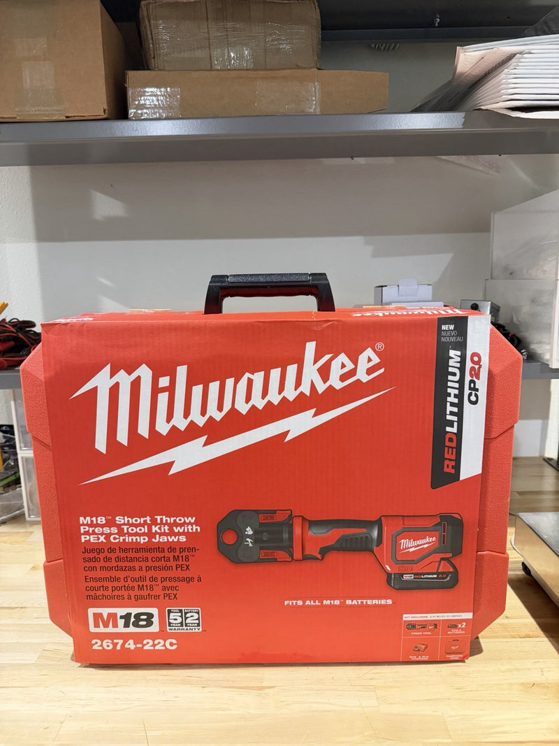 MILWAUKEE 2674-22C M18 SHORT THROW PRESS TOOL KIT WITH PEX CRIMP JAWS