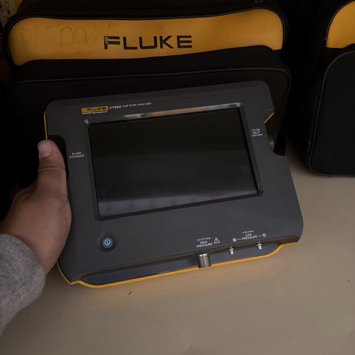 FLUKE VT650 GAS FLOW ANALYZER WITH BAG & CHARGER