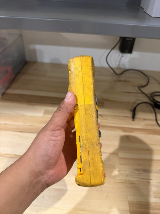 FLUKE 187 TRUE RMS MULTIMETER FOR PARTS