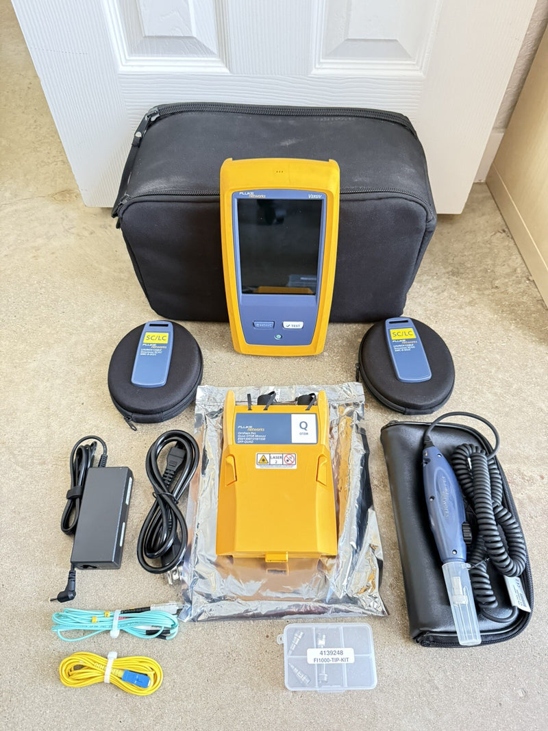 FLUKE NETWORKS VERSIV OPTIFIBER PRO OTDR KIT WITH QUAD OTDR MODULE & ACCESSORIES