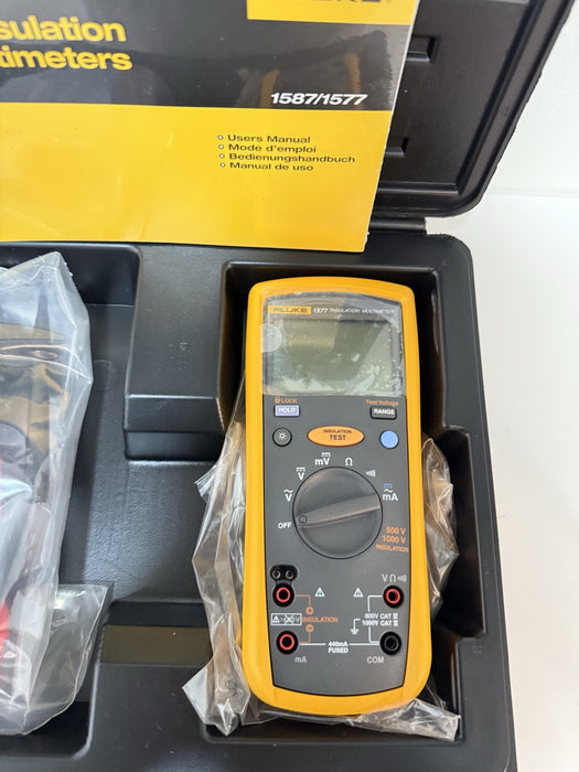 FLUKE 1577 INSULATION MULTIMETER W/ LEADS & CASE (NEW SEALED) - SHIPS FAST