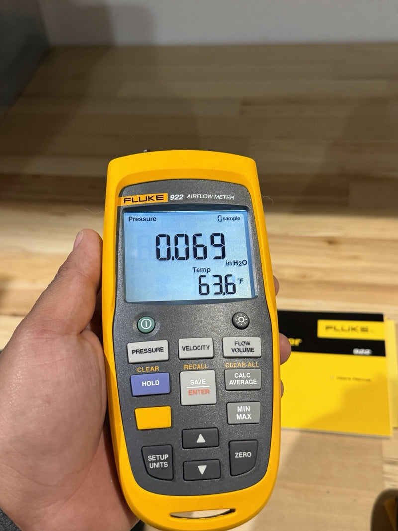 FLUKE 922 AIRFLOW METER WITH ACCESSORIES