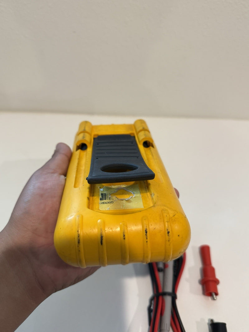 FLUKE 87 III TRUE RMS MULTIMETER WITH LEADS & CLIPS CALIBRATED 2027