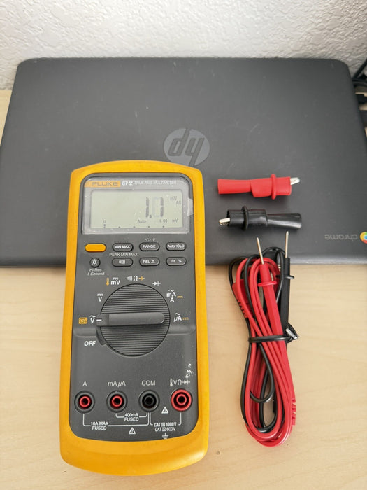 FLUKE 87V TRUE RMS MULTIMETER W /LEADS - FREE SHIPPING (TESTED)