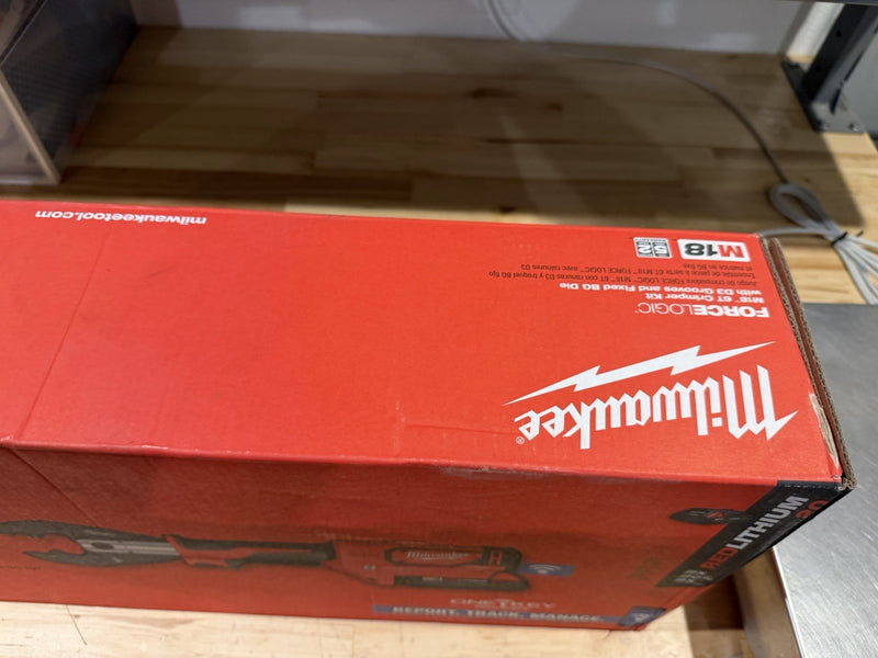 MILWAUKEE 2678-22BG FORCE LOGIC 6T UTILITY CRIMPER KIT W/ BG-D3 JAW (NEW SEALED)