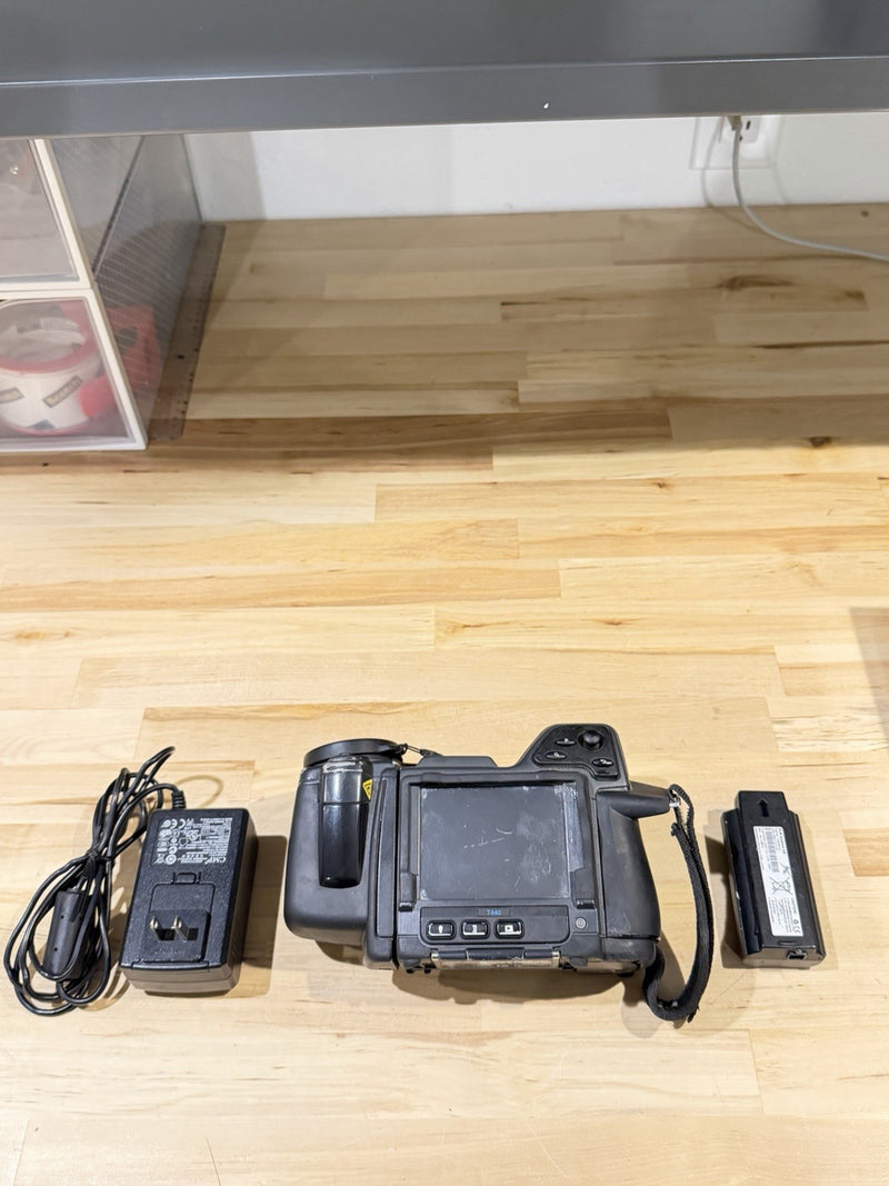 FLIR T440 THERMAL IMAGING CAMERA WITH CHARGER & BATTERY TESTED