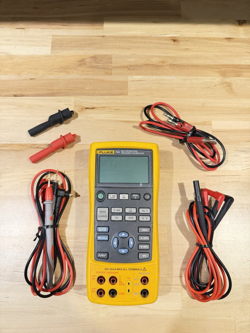 FLUKE 725 MULTIFUNCTION PROCESS CALIBRATOR WITH LEADS & CLIPS