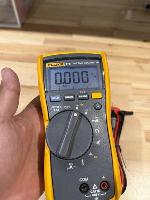 FLUKE 116 TRUS-RMS MULTIMETER / LEADS - SHIPS FAST (TESTED)