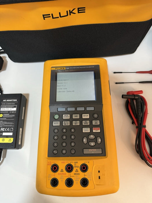 FLUKE 744 PROCESS CALIBRATOR WITH LEAD SET & BAG TESTED