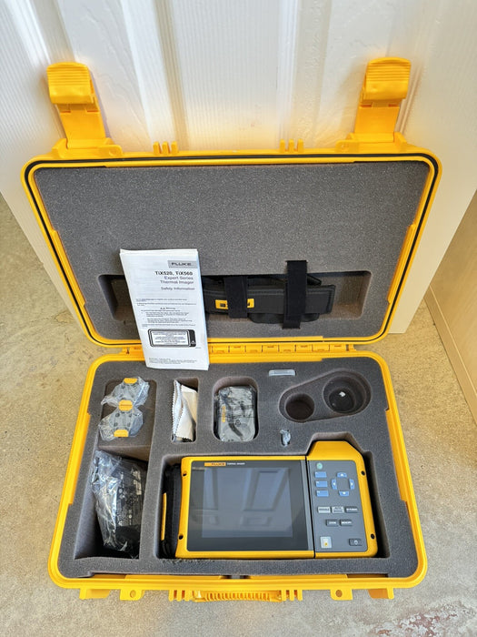 FLUKE TIX560 HANDHELD THERMAL CAMERA 320X240P 60HZ -20°C TO 1200°C