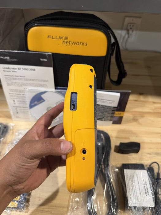 FLUKE NETWORKS LINKRUNNER AT-2000 AUTO TESTER KIT (NEW FACTORY SEALED) RARE