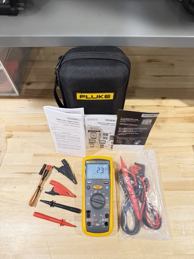 FLUKE 1577 INSULATION MULTIMETER W/ LEADS & CASE TESTED SHIPS FAST NEW