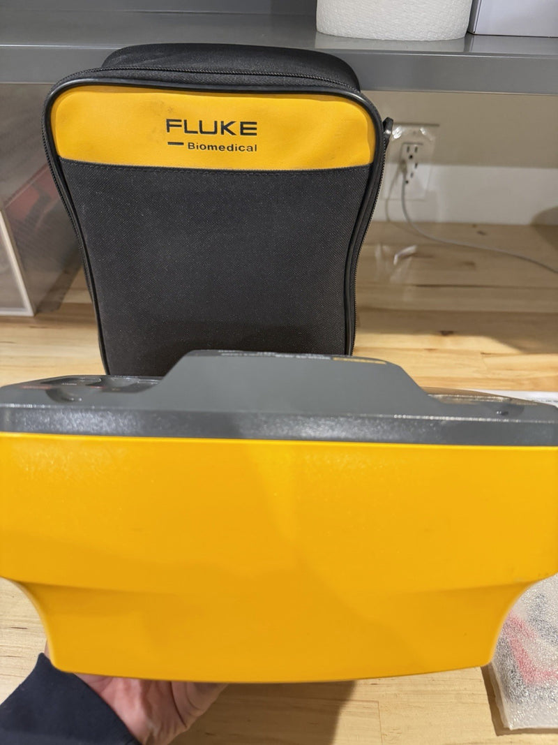 FLUKE 7010 BIOMEDICAL SELECTABLE LOADS WITH LEADS USED