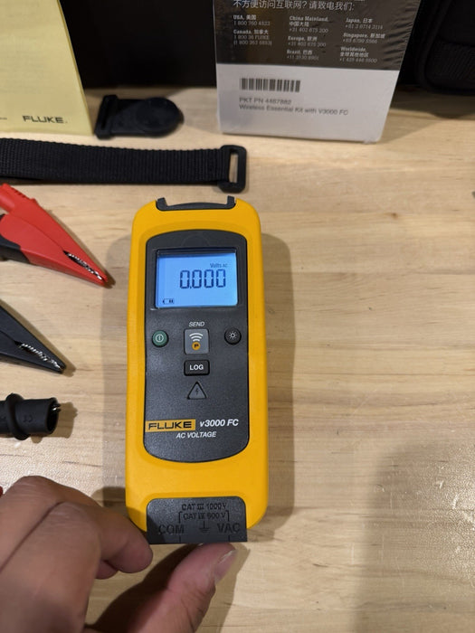 FLUKE 3000 FC TRUE RMS MULTIMETER & FLUKE A3000 FC CURRENT CLAMP KIT /NEW SEALED