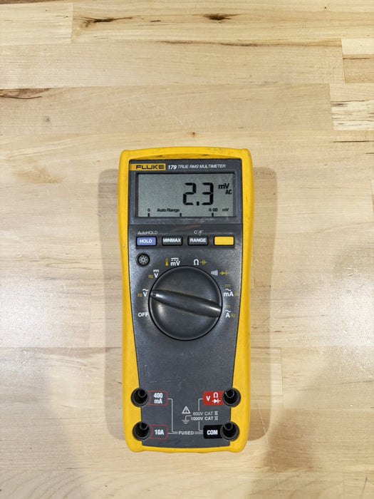 FLUKE 179 TRUE RMS MULTIMETER (PARTS ONLY) FOR PARTS DOESN’T WORK - SHIPS FAST