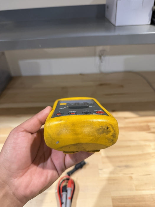 FLUKE 87V TRUE RMS MULTIMETER W/ LEADS (TESTED) SHIPS FAST