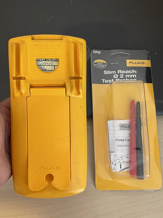 FLUKE 717 3000G PRESSURE CALIBRATOR