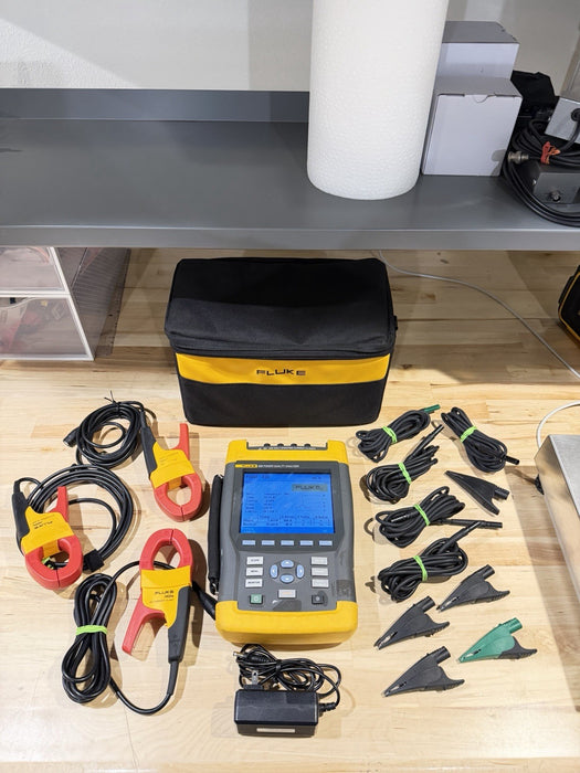 FLUKE 434 POWER QUALITY ANALYZER W/ACCESSORIES& CHARGER - SHIPS FREE (TESTED)
