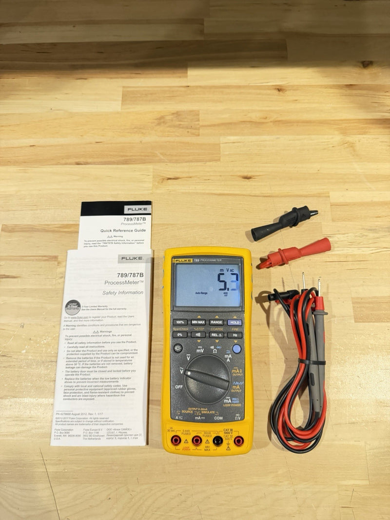 FLUKE 789 PROCESSMETER WITH LEADS & CLIPS TESTED