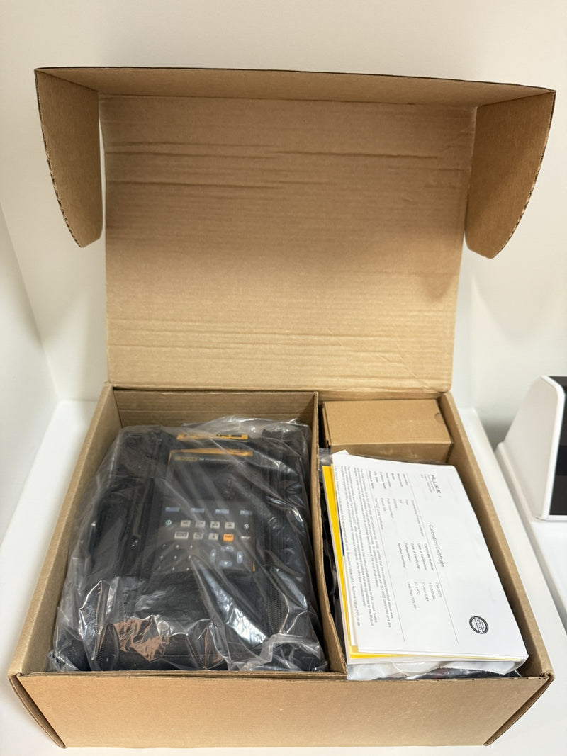 FLUKE 754 DOCUMENTING PROCESS CALIBRATOR/ MFG-2024 CALIBRATED 2024