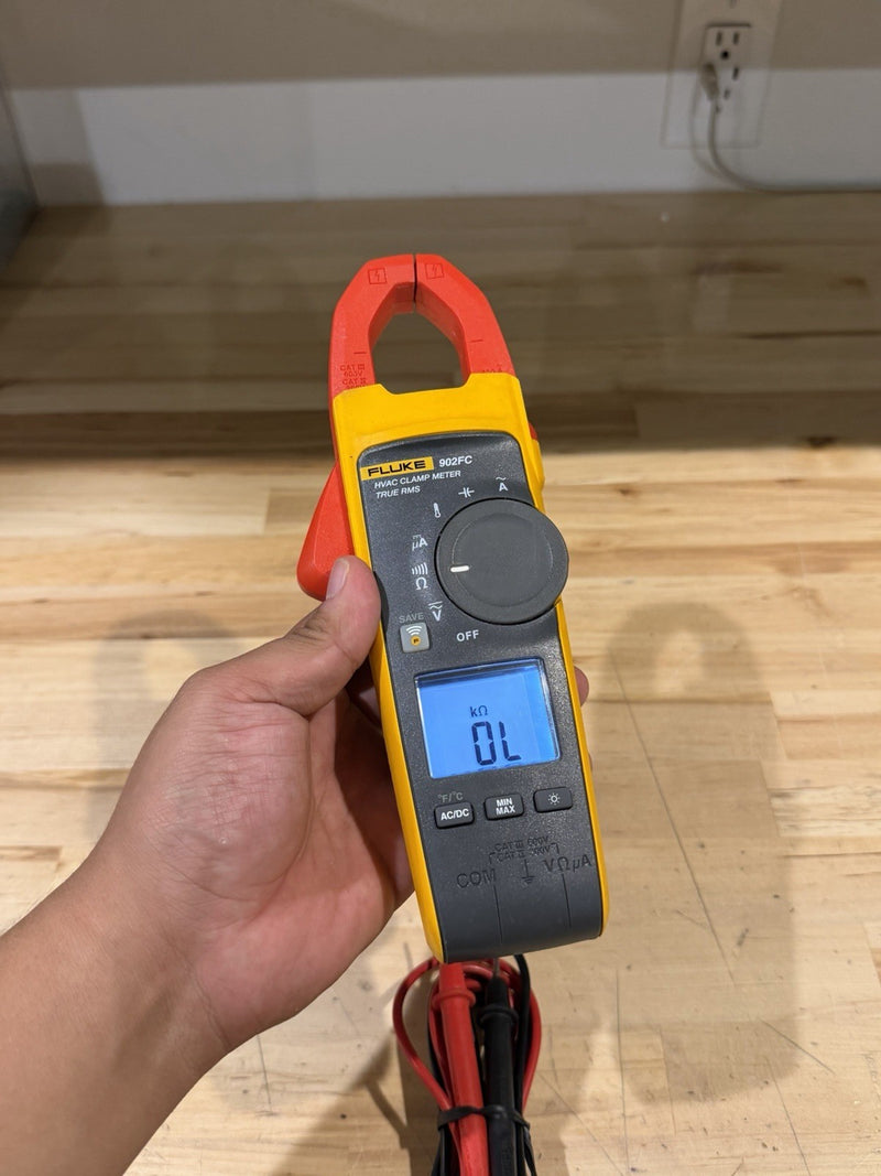 FLUKE 902 FC HVAC CLAMP METER TRUE RMS W / LEADS & CLIPS - SHIPS FAST