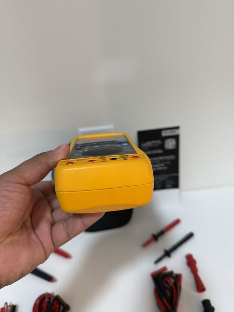 FLUKE 787B PROCESSMETER WITH ACCESSORIES & BAG TESTED