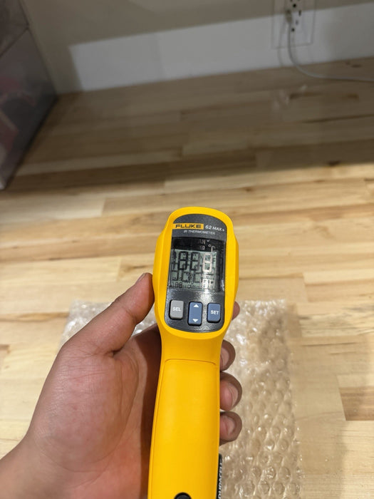 FLUKE 62 MAX INFRARED THERMOMETER NEW