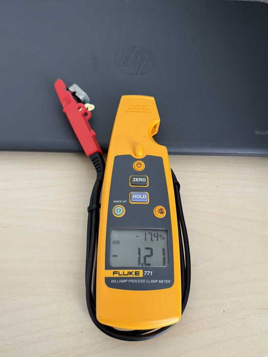 FLUKE 771 MILLIAMP PROCESS CLAMP METER FOR PARTS