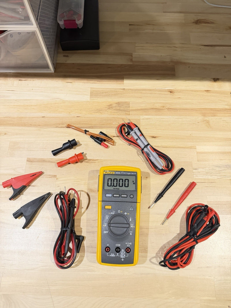 FLUKE 233A REMOTE DISPLAY AUTOMOTIVE DIGITAL MULTIMETER KIT