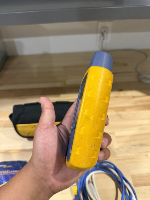 FLUKE NETWORKS MICROSCANNER 2 W/ BAG & MANUAL / SHIPS FAST