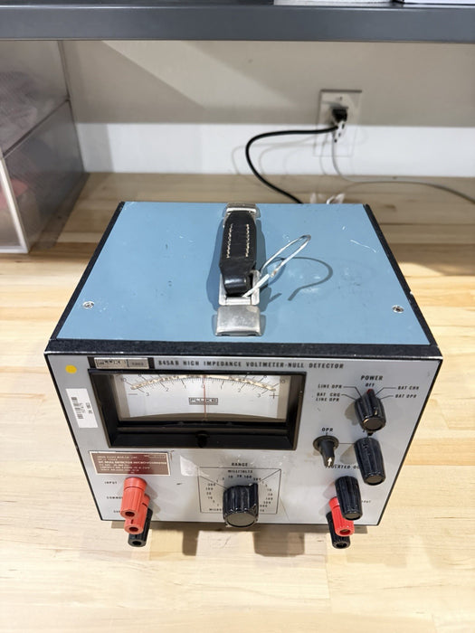 FLUKE 845AB HIGH IMPEDANCE VOLTMETER/NULL DETECTOR (TESTED) SHIPS FAST