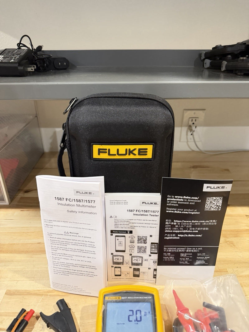 FLUKE 1577 INSULATION MULTIMETER W/ LEADS & CASE TESTED SHIPS FAST NEW