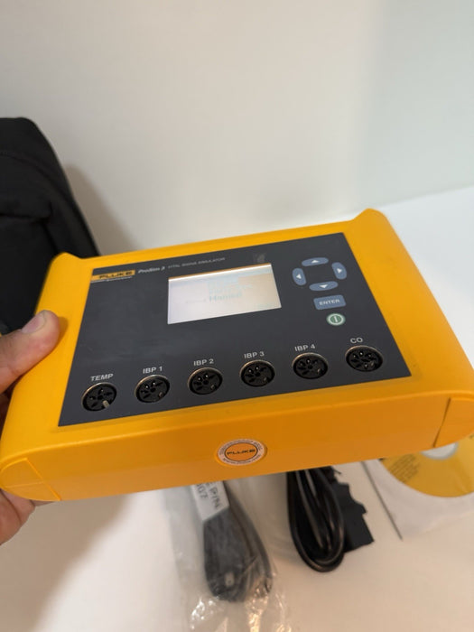 FLUKE PROSIM 3 VITAL SIGNS SIMULATOR WITH BAG & ACCESSORIES NEWTESTED