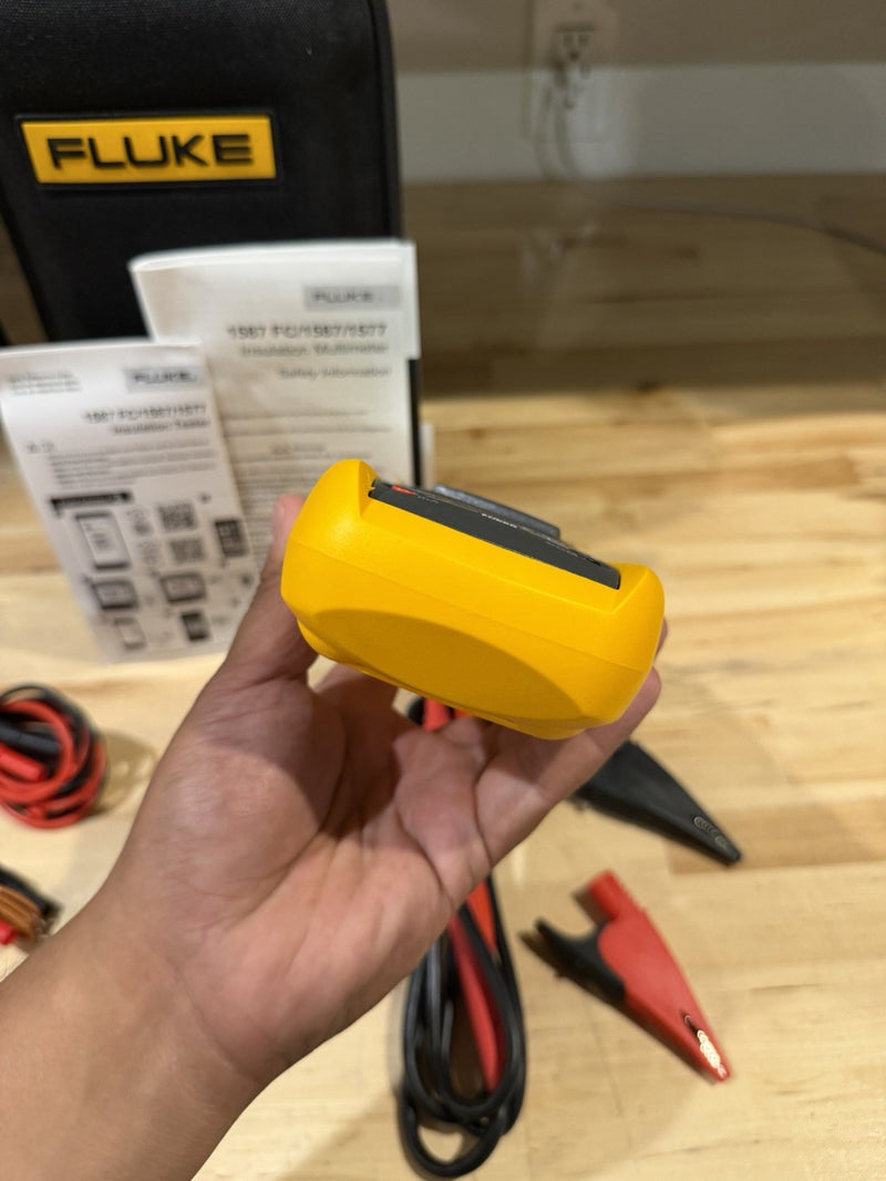 FLUKE 1587 FC 2 IN 1 HANDHELD DIGITAL INSULATION MULTIMETER