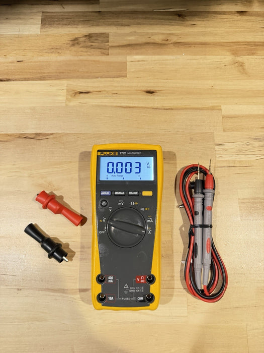 FLUKE 77-IV MULTIMETER W / LEAD SET & CLIPS - SHIPS FAST (TESTED)