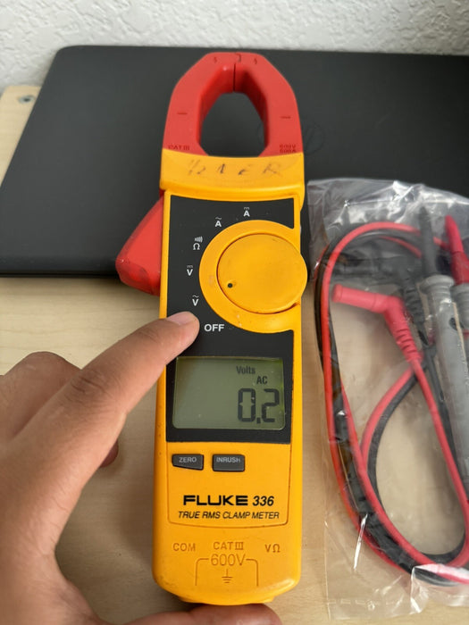 FLUKE 336 TRUE RMS CLAMP METER W/ LEAD SET - SHIPS FAST (TESTED)