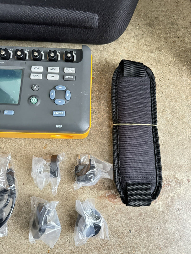 FLUKE BIOMEDICAL PROSIM 8 VITAL SIGNS SIMULATOR CALIBRATED 2022