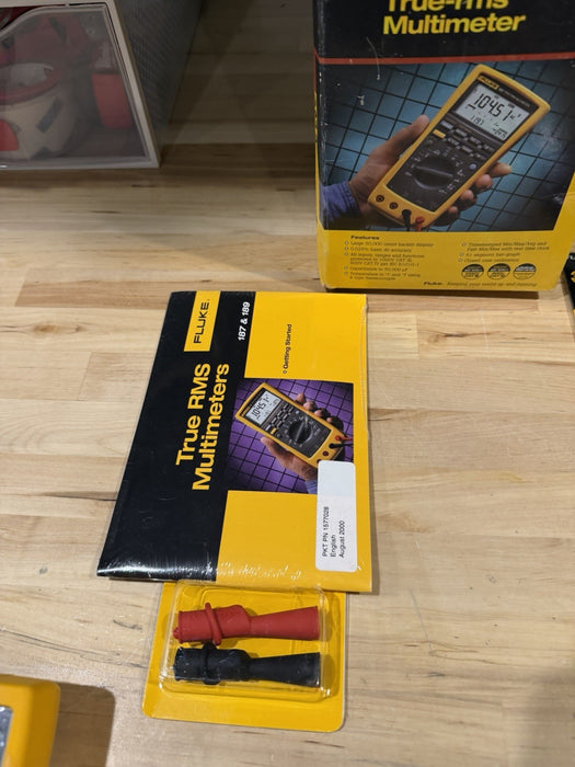 FLUKE 187 TRUE RMS MULTIMETER W/ LEADS & CLIPS  (NEW SEALED) TESTED - RARE