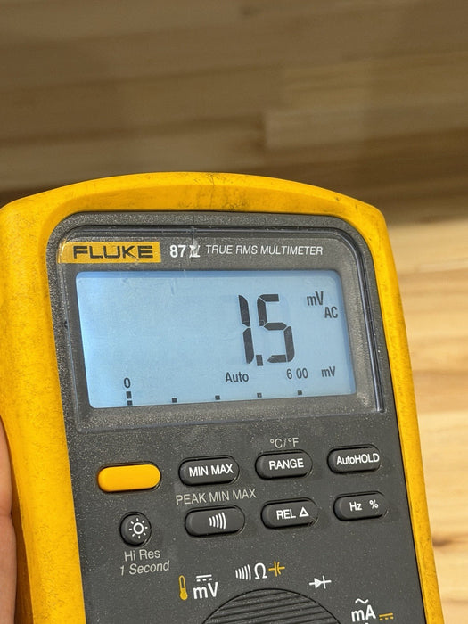 FLUKE 87V TRUE RMS MULTIMETER W/ LEADS (TESTED) SHIPS FAST