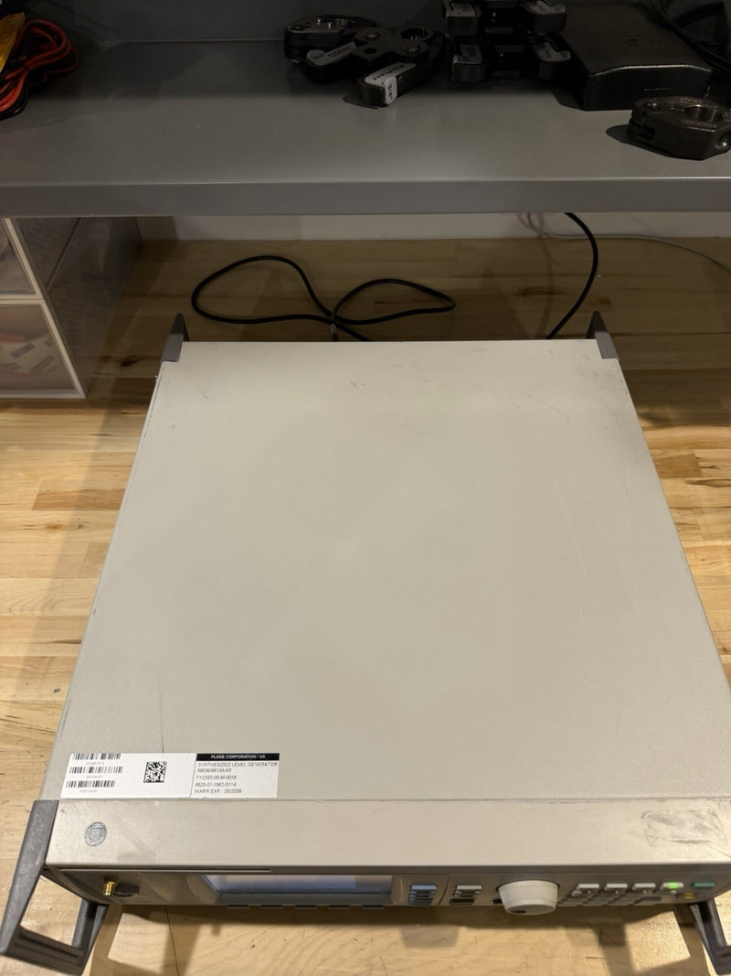 FLUKE 9610A/AF RF REFERENCE SOURCE - FREE SHIPPING (SHIPS FAST)