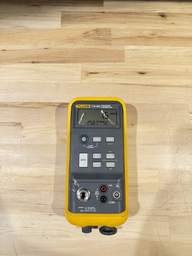 FLUKE 718 30G PRESSURE CALIBRATOR FOR PARTS