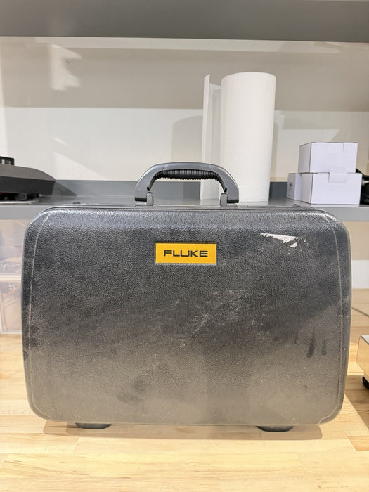 FLIKE 199C 200MHZ 2.5GS/s SCOPEMETER COLOR W/ ACCESSORIES (CALIBRATED 2025)