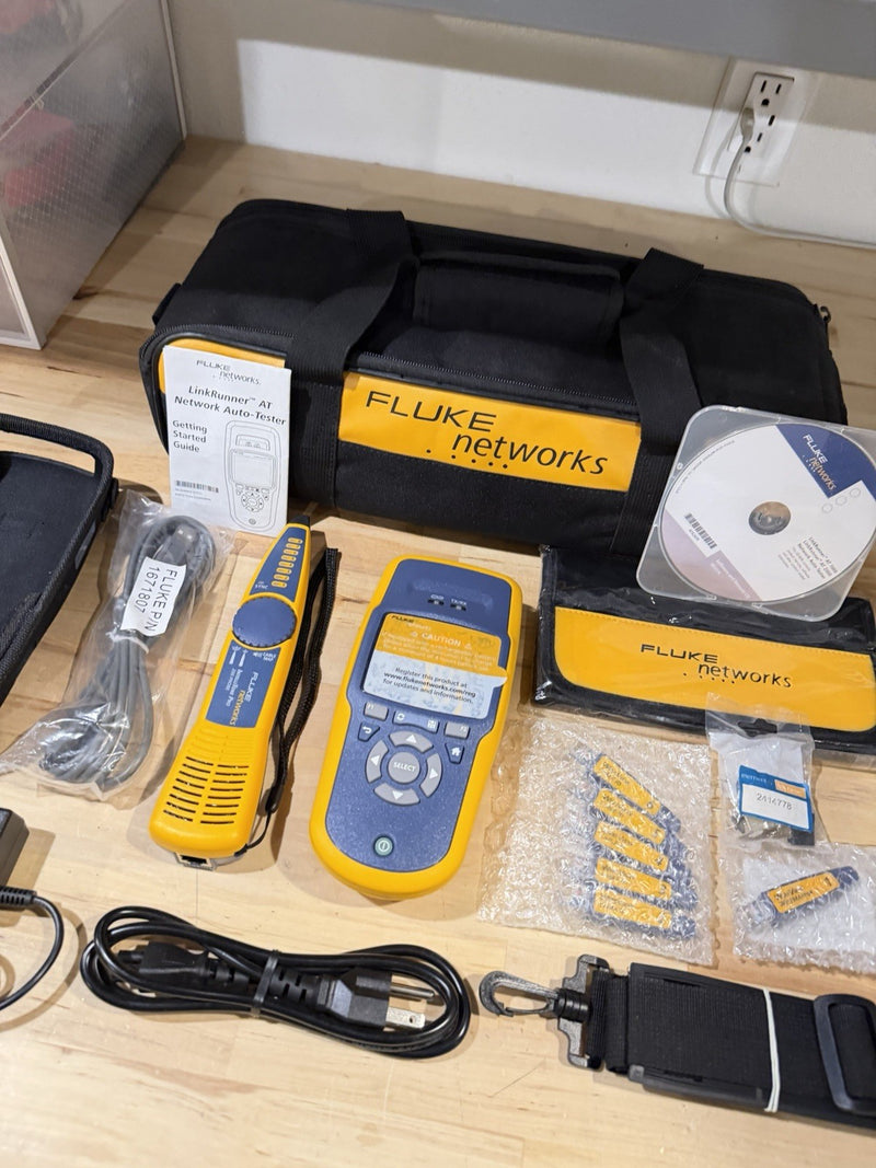 FLUKE NETWORKS LINKRUNNER AT-2000 KIT AUTO TESTER KIT RARE