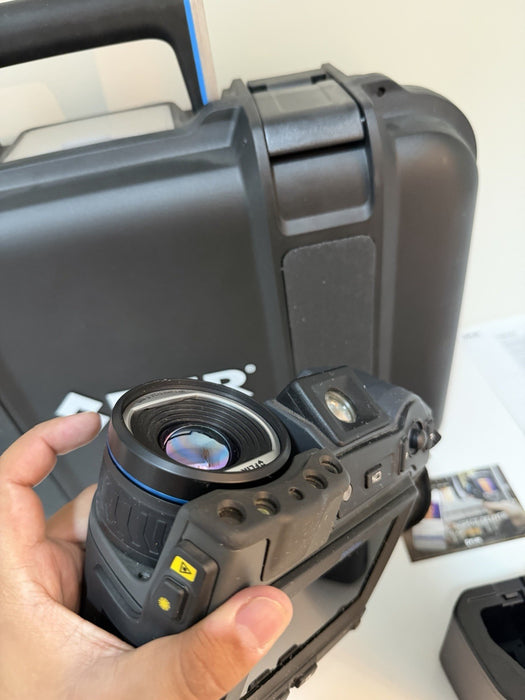 FLIR T650SC THERMAL IMAGING CAMERA W/ ACCESSORIES & CASE (TESTED) FREE SHIPPING