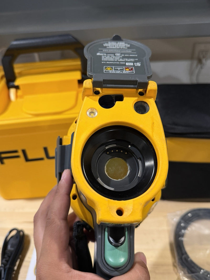 FLUKE TI401-PRO 60HZ THERMAL IMAGER KIT WITH ACCESSORIES