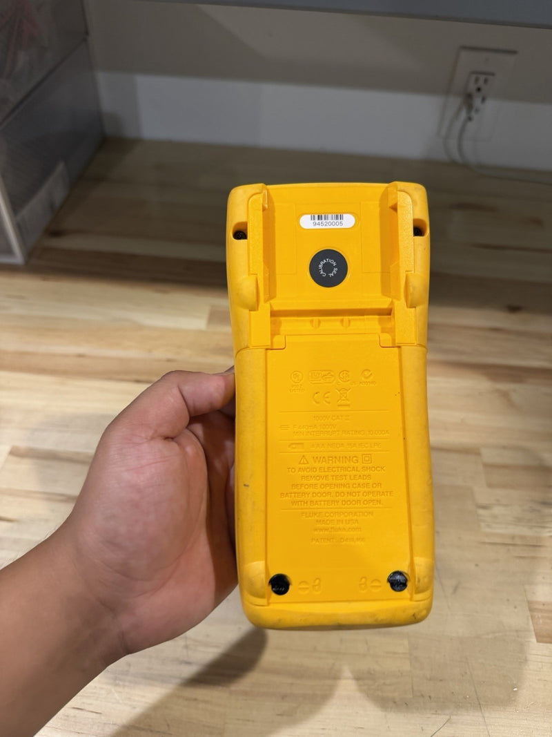 FLUKE 789 PROCESS METER FOR PARTS