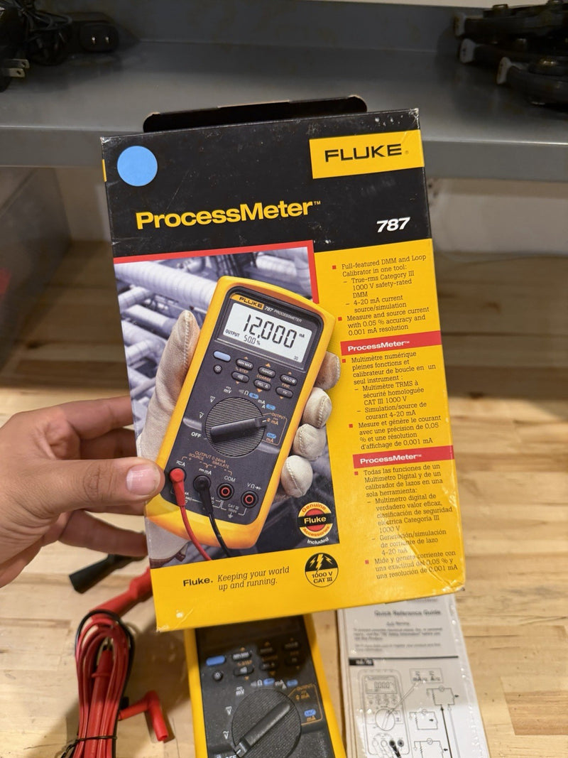 FLUKE 787 PROCESSMETER SHIPS FAST - FREE SHIPPING (NEW)