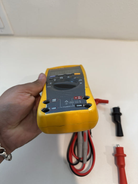 FLUKE 77-IV MULTIMETER W LEAD SET & CLIPS TESTED