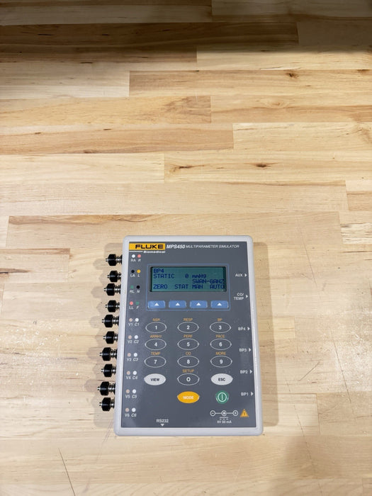 FLUKE MPS450 MULTIPARAMETER SIMULATOR WITH CASE & CHARGER MISSING COVER TESTED